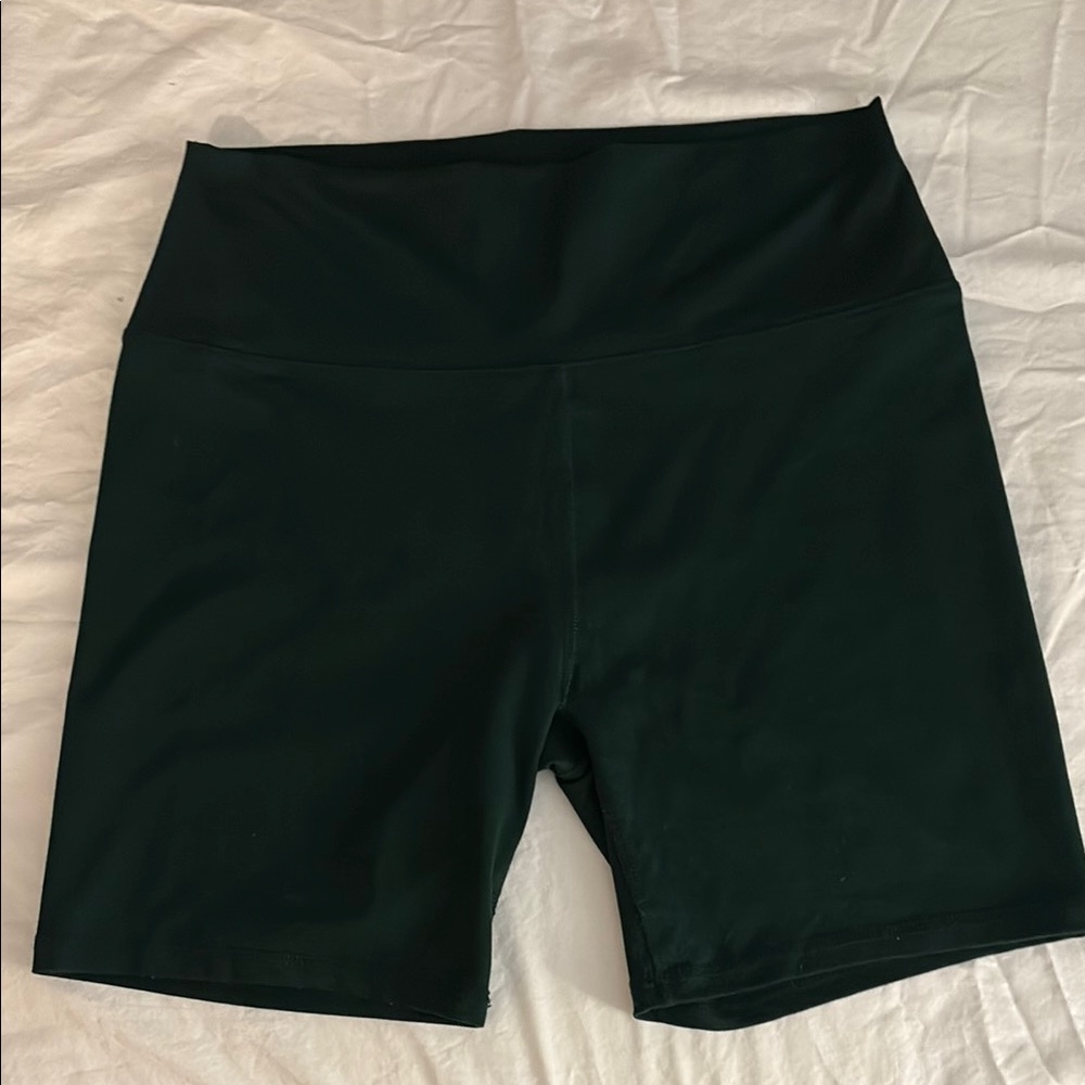 Amazon Green Bike Shorts High-Waisted Stretch